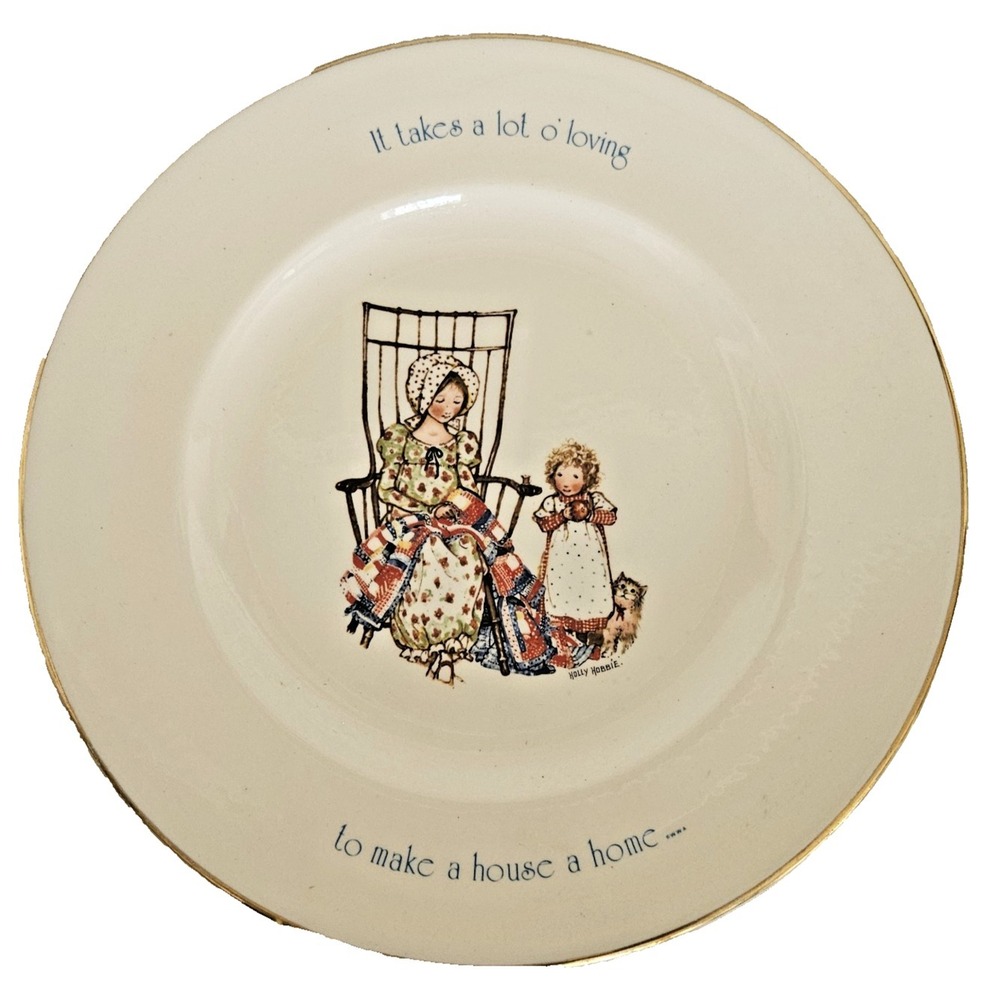 Vintage Holly Hobbie Freedom Series It Takes A Lot Of Love 1976 10" Plate